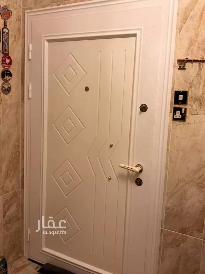 شقة 6 غرف في العريض 6