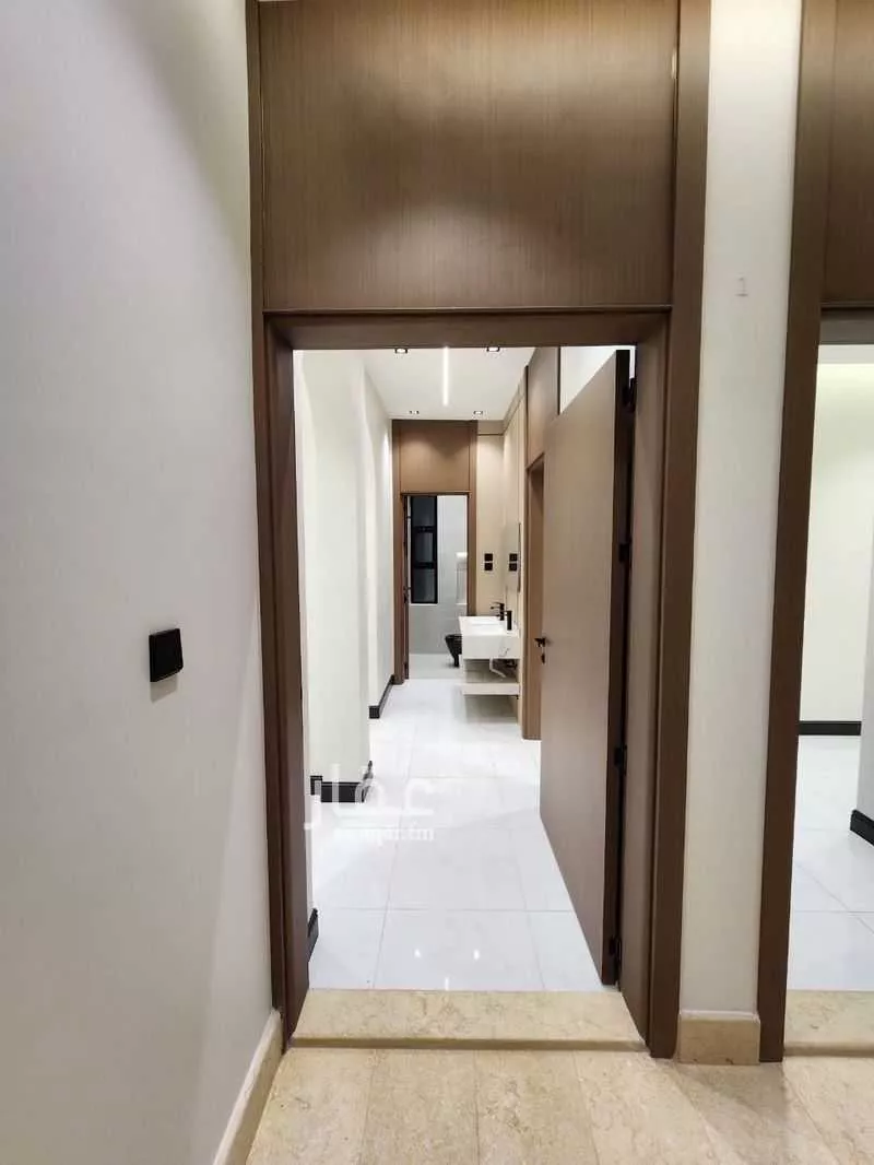 6 bedroom apartment in Al Rashidiyyah 5
