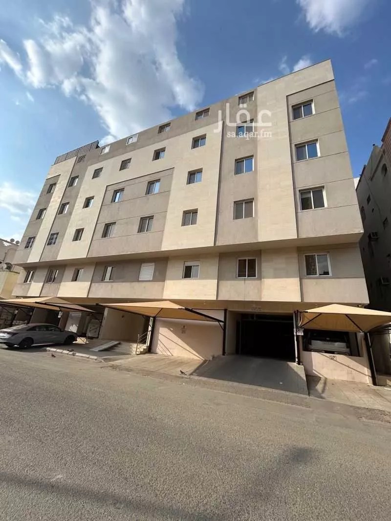 4 bedroom apartment in Batha Quraysh 5