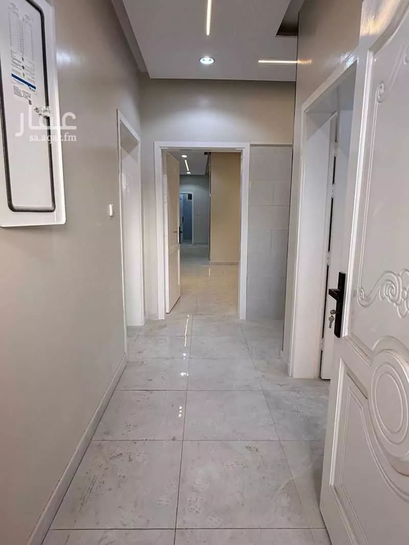 5 bedroom apartment in Al Difa 6