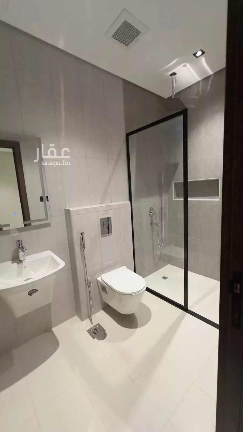 4 bedroom apartment in Batha Quraysh 11