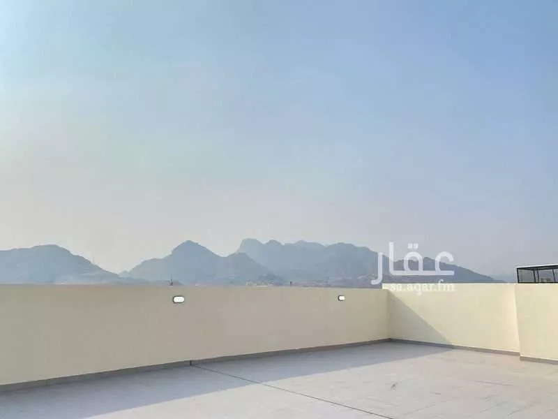 3 bedroom apartment in Al Awali 5