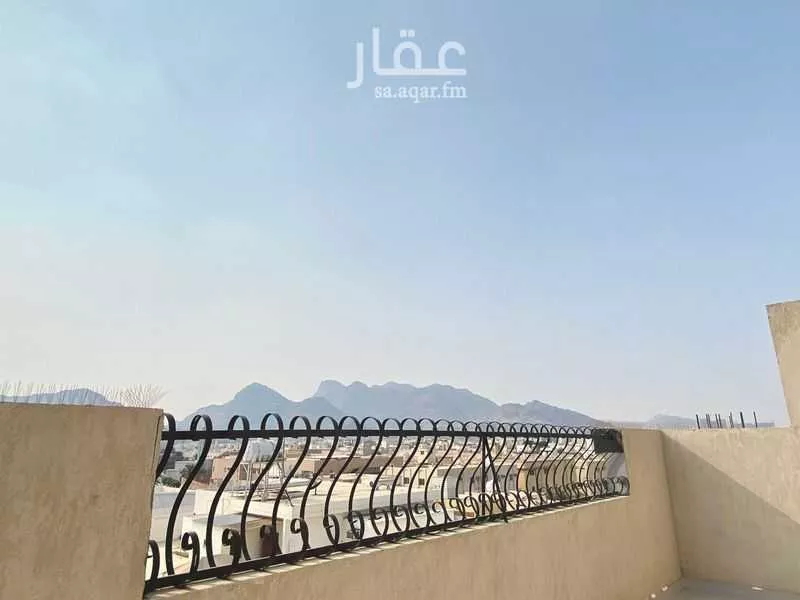 3 bedroom apartment in Al Awali 6