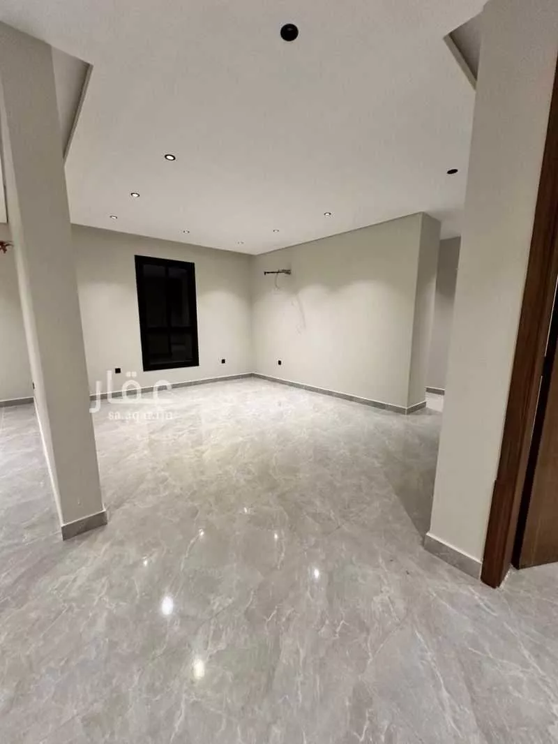 5 bedroom apartment in King Fahd 5