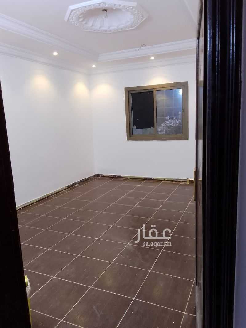 4 bedroom apartment in Al Dhahirah, Madinah 6