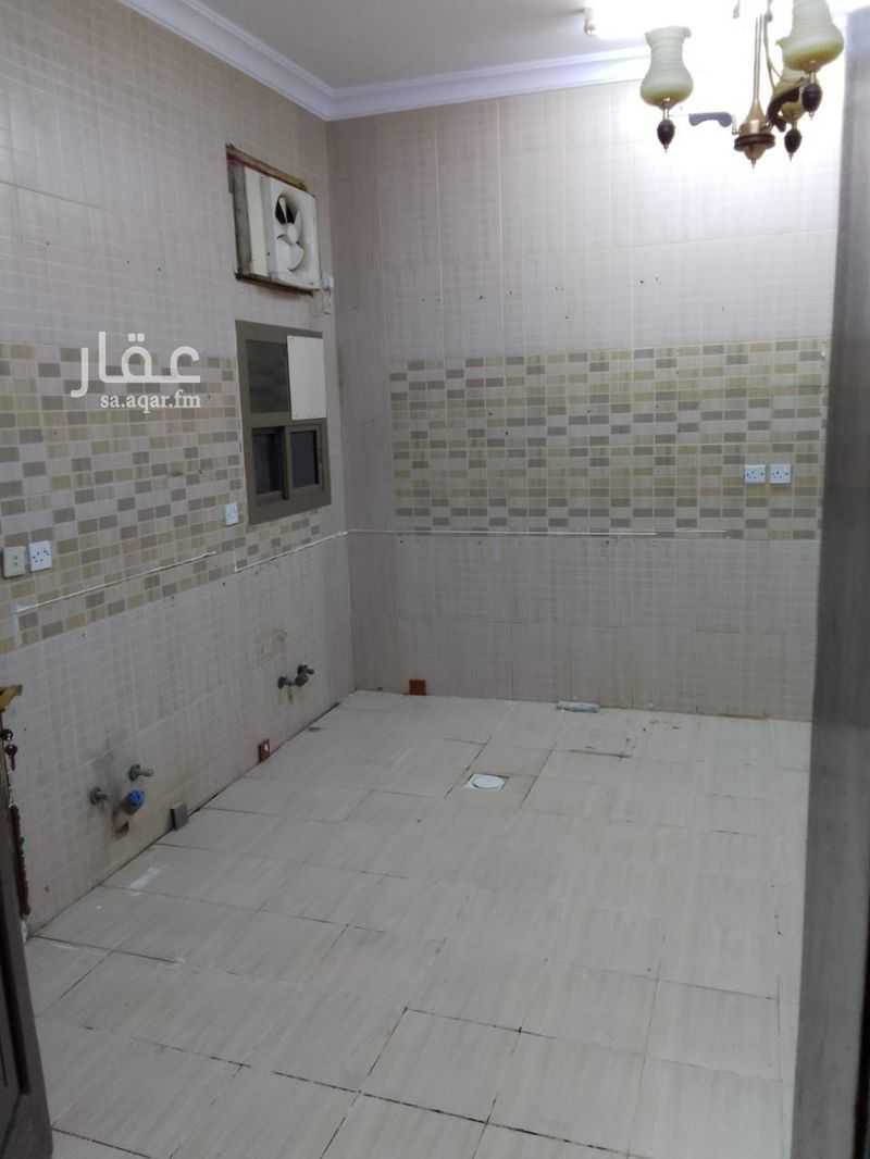 4 bedroom apartment in Al Dhahirah, Madinah 7