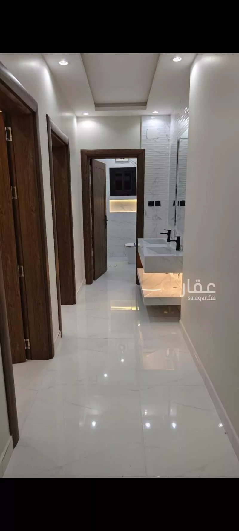5 bedroom apartment in Al Buhayrat 10