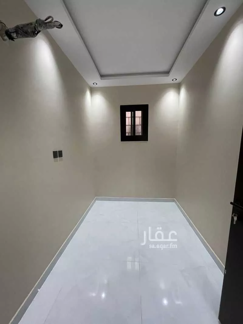 شقة 4 غرف في الملك فهد 17