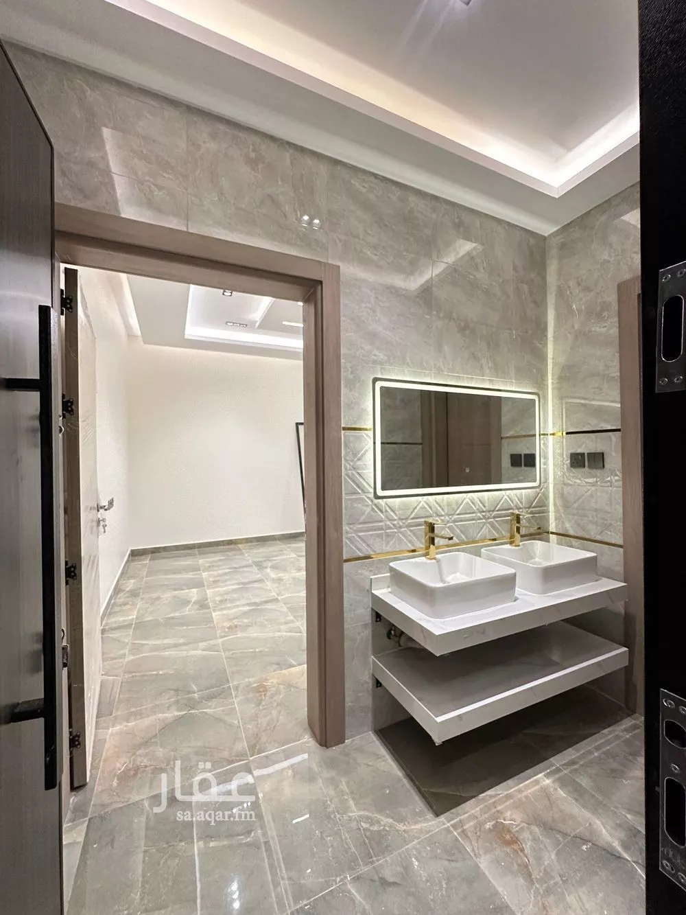 5 bedroom apartment in Mudhainib 2