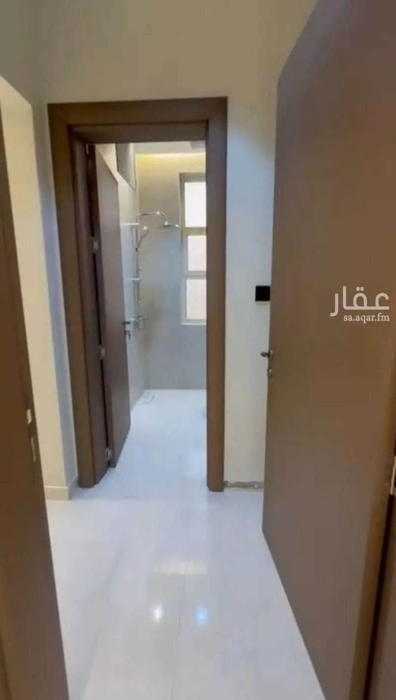 شقة 4 غرف في الملك فهد 18
