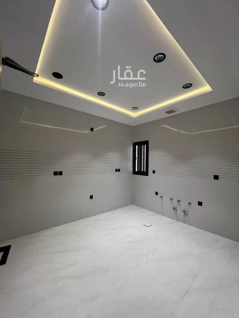 5 bedroom apartment in Al Buhayrat 5