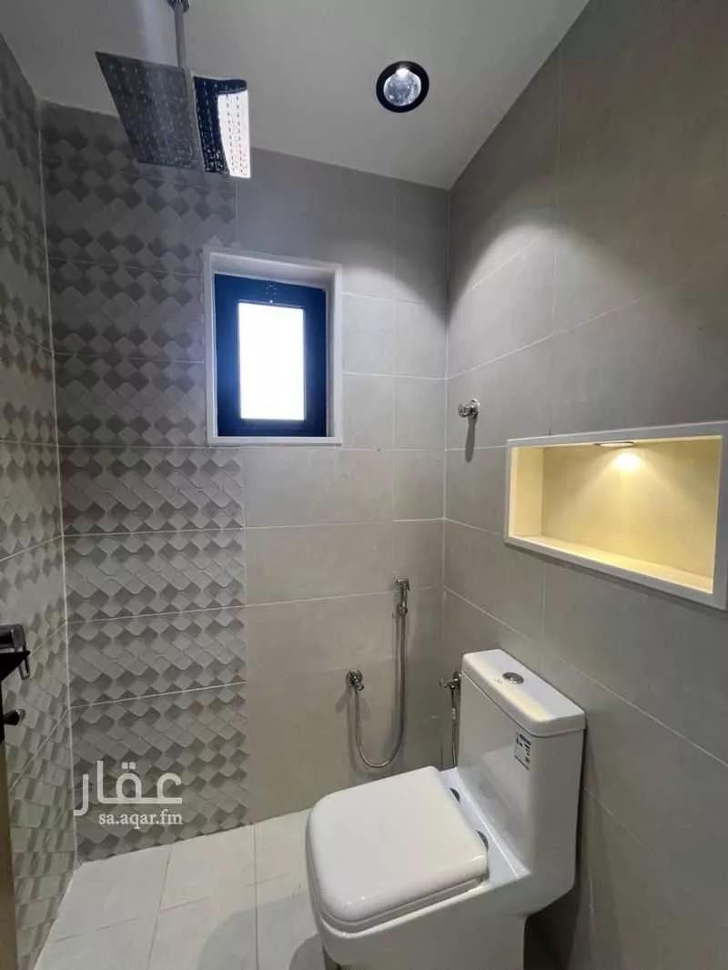 5 bedroom apartment in Al Buhayrat 6