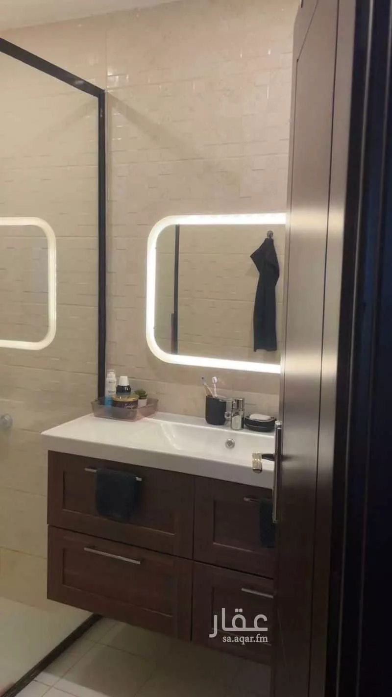 4 bedroom apartment in Bani Bayadah, Madinah 10