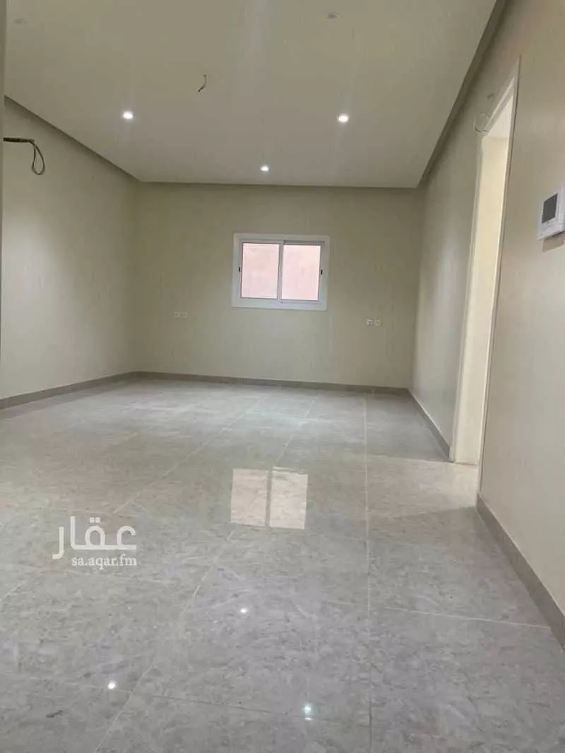5 bedroom apartment in King Fahd 5
