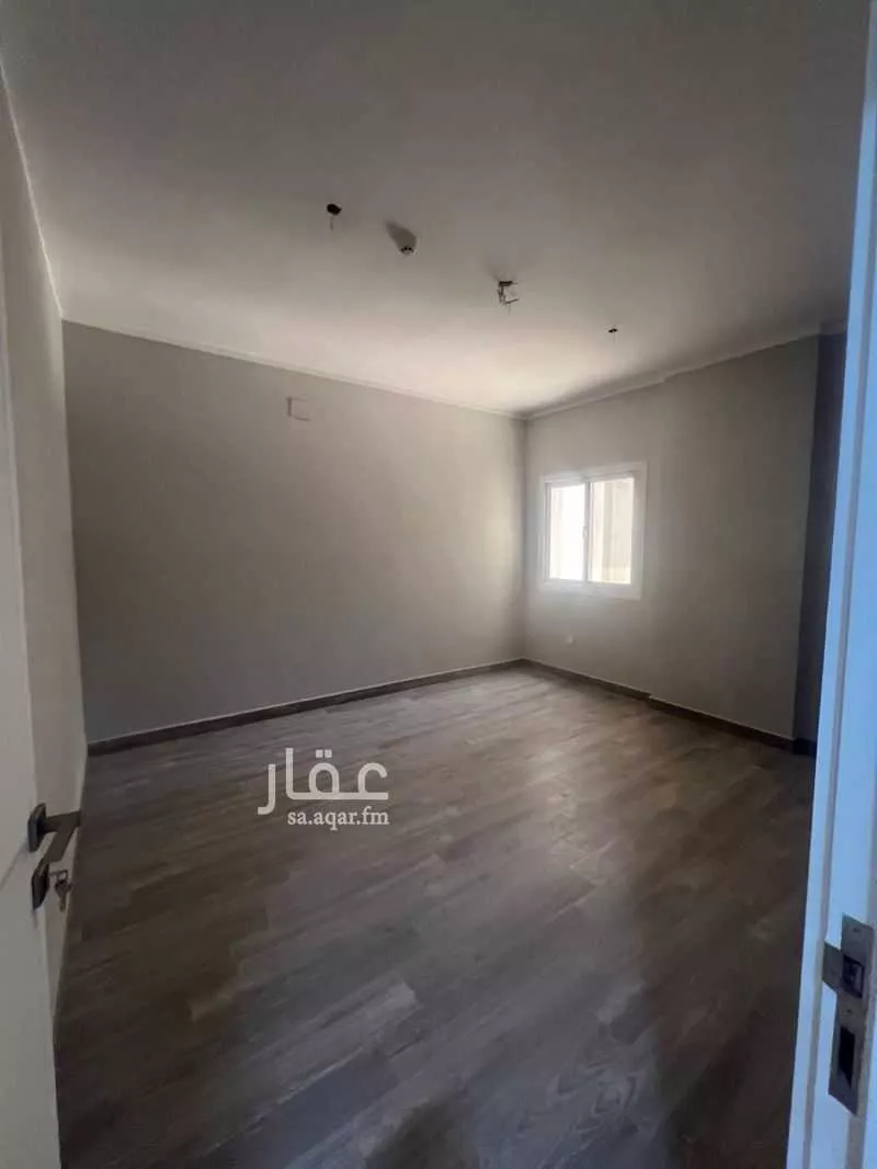 5 bedroom apartment in Al Aziziyah 4