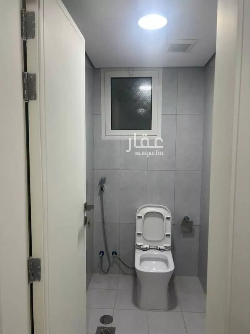 5 bedroom apartment in Al Aziziyah 8