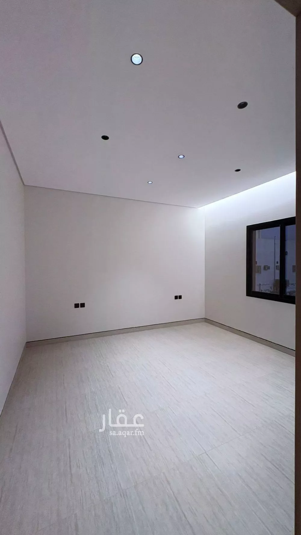 5 bedroom apartment in Al Difa 6