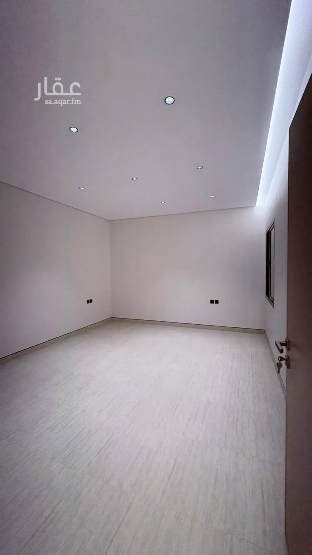 5 bedroom apartment in Al Difa 8