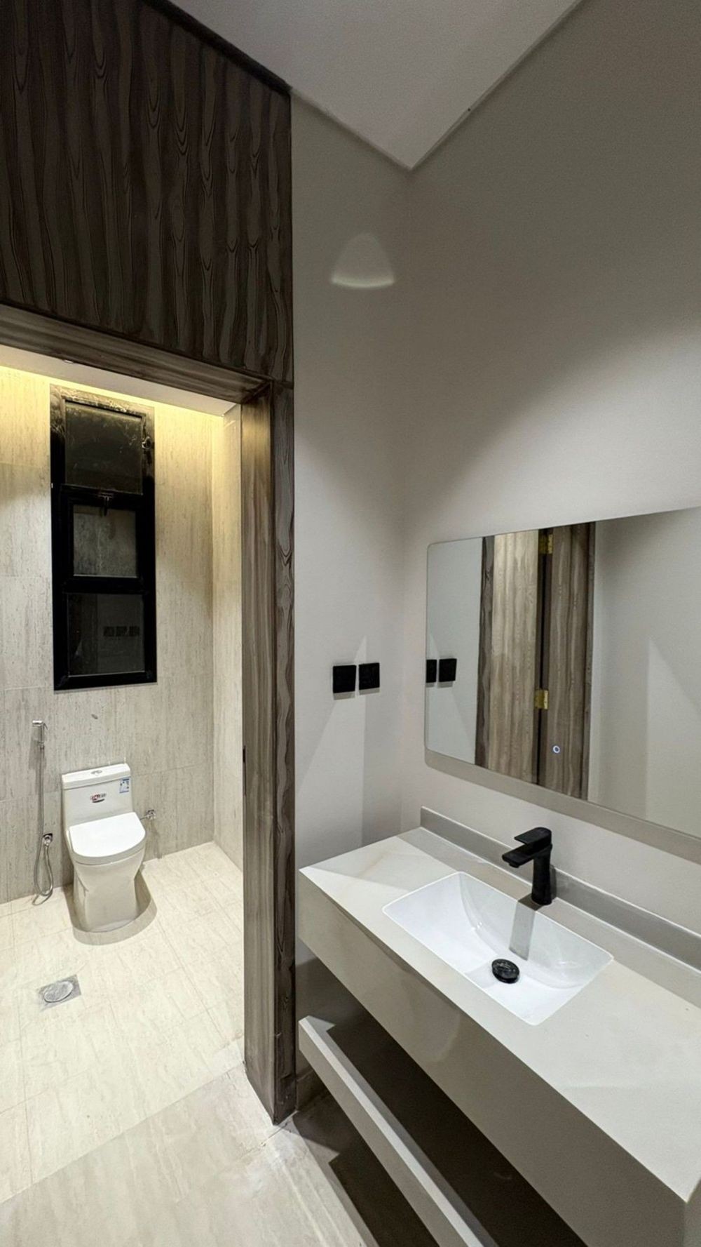 5 bedroom apartment in Warqan, Madinah 10