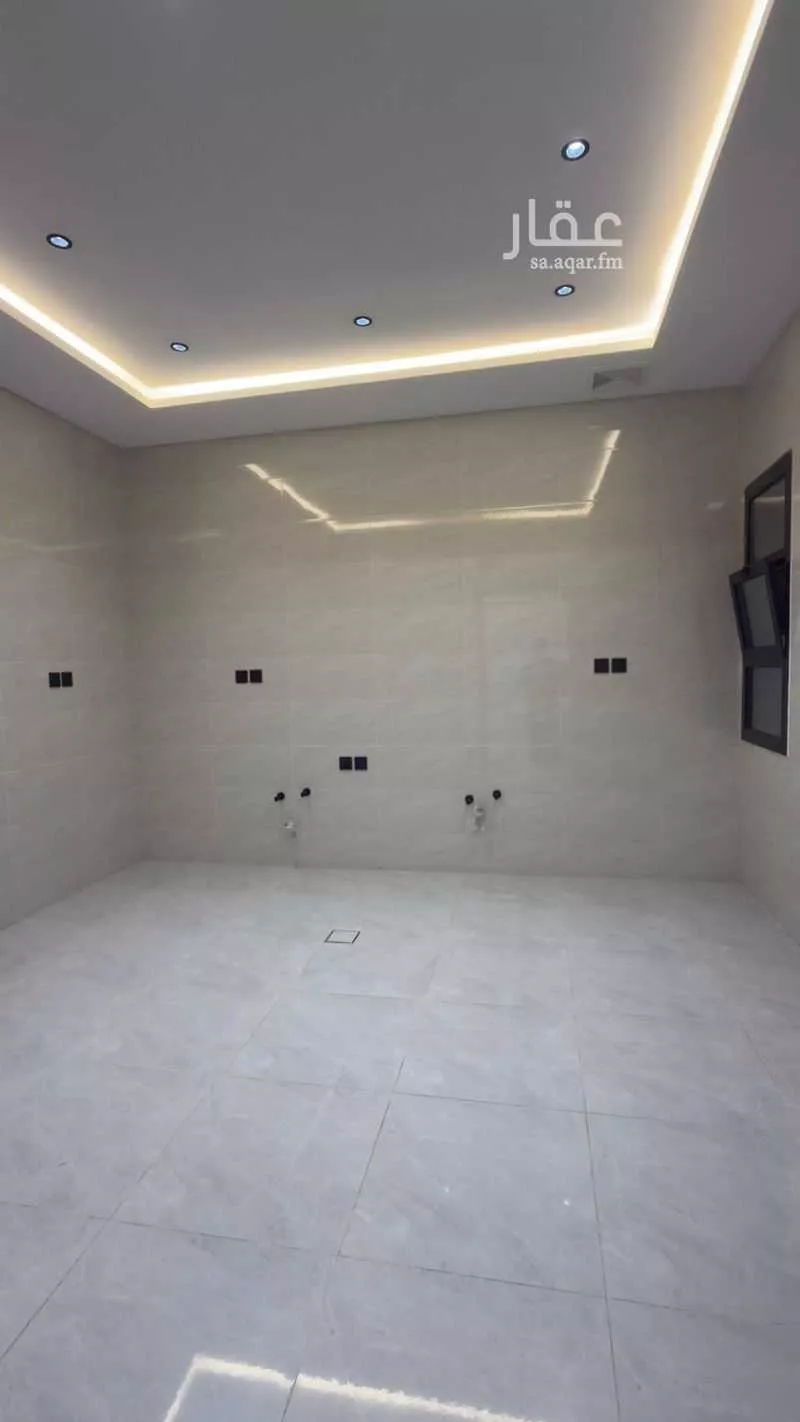5 bedroom floor in Al Rashidiyyah 5
