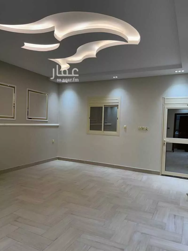 6 bedroom floor in King Fahd 3