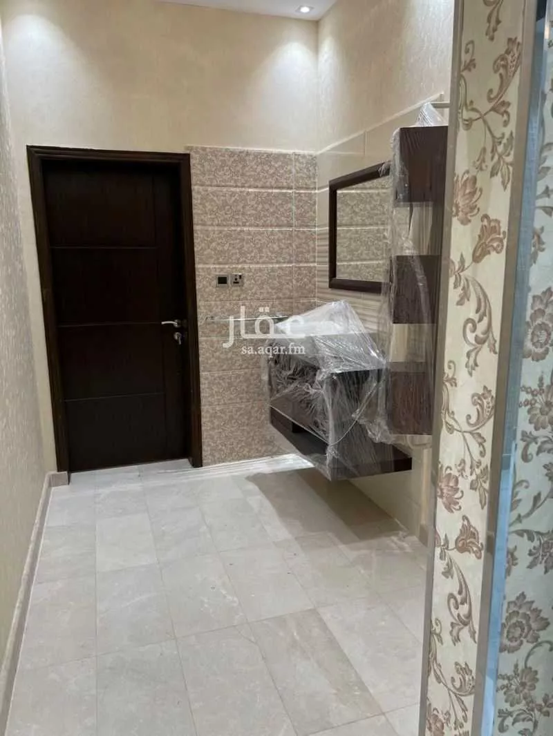 6 bedroom floor in King Fahd 4