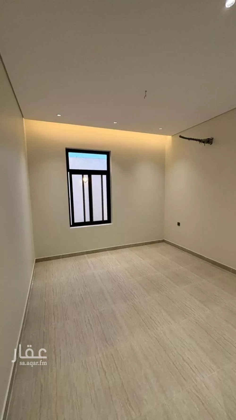 دور 5 غرف في نبلاء 13