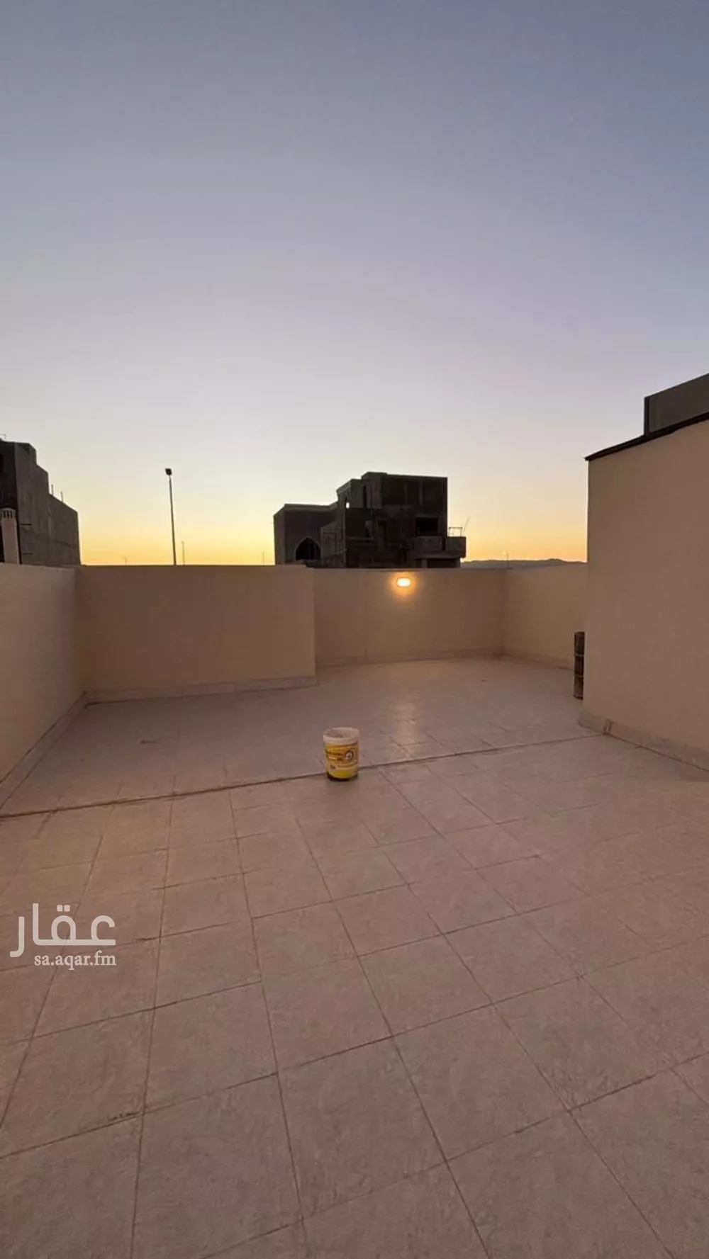 دور 5 غرف في نبلاء 12