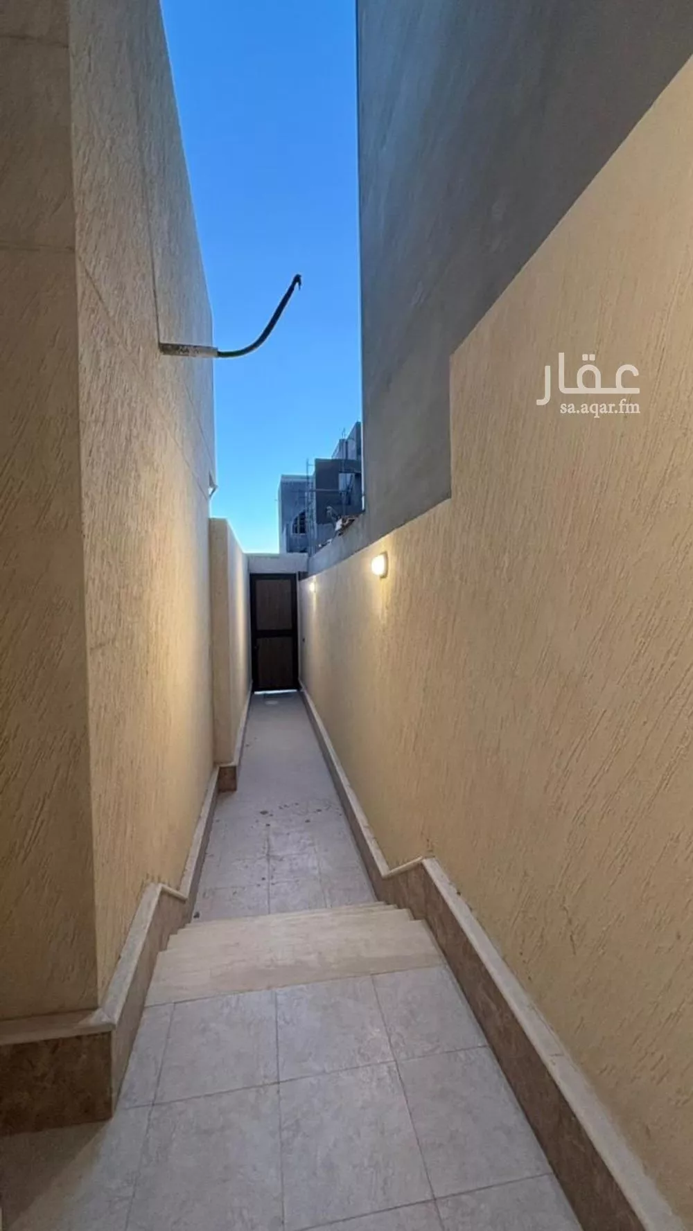دور 5 غرف في نبلاء 15