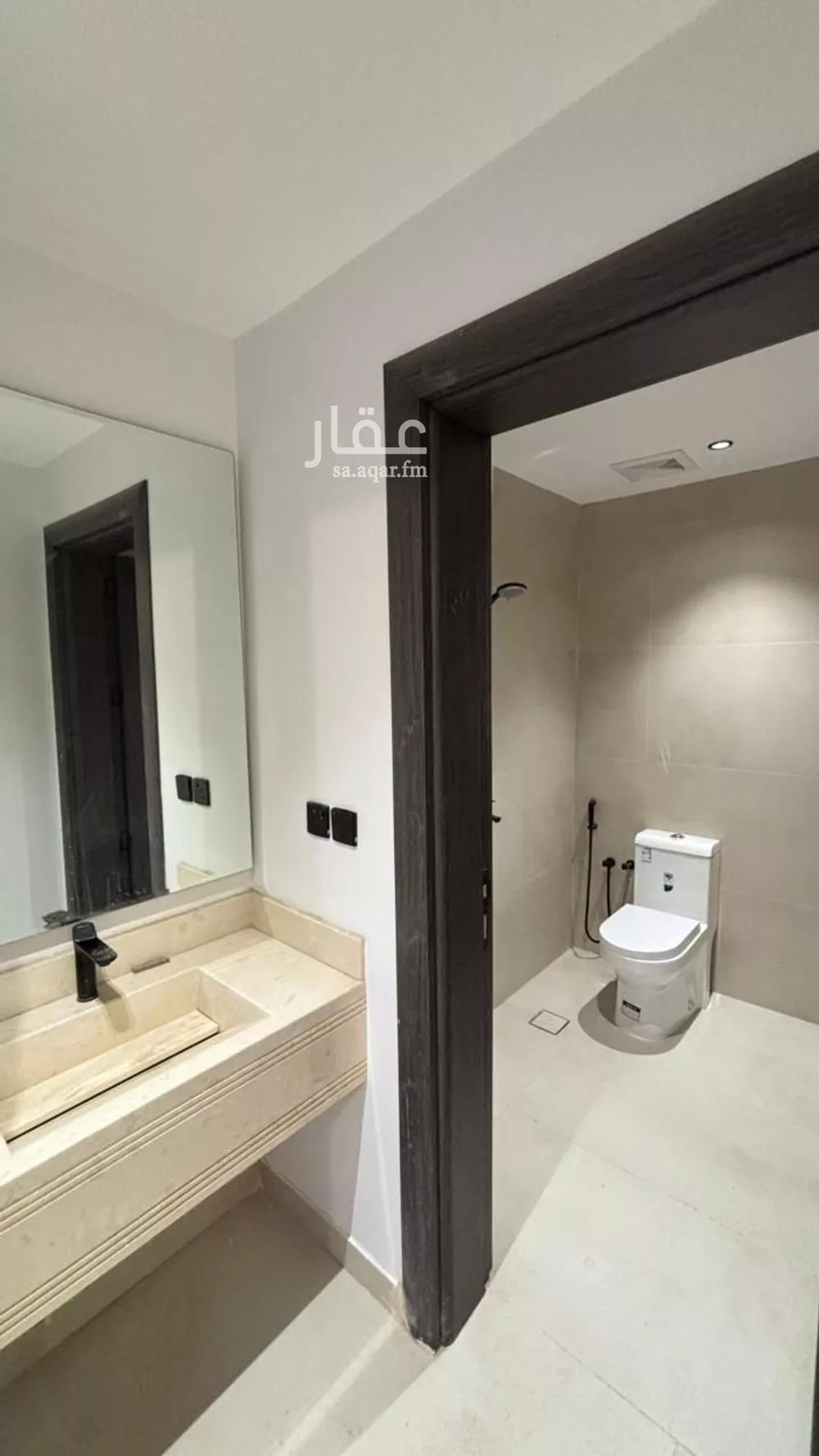 دور 5 غرف في نبلاء 17