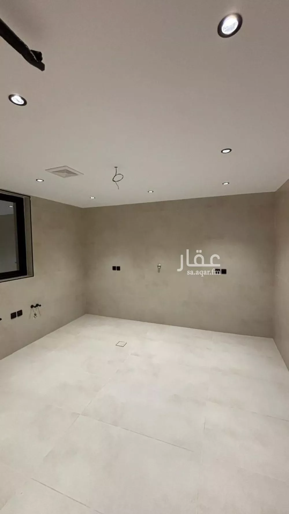 دور 5 غرف في نبلاء 20