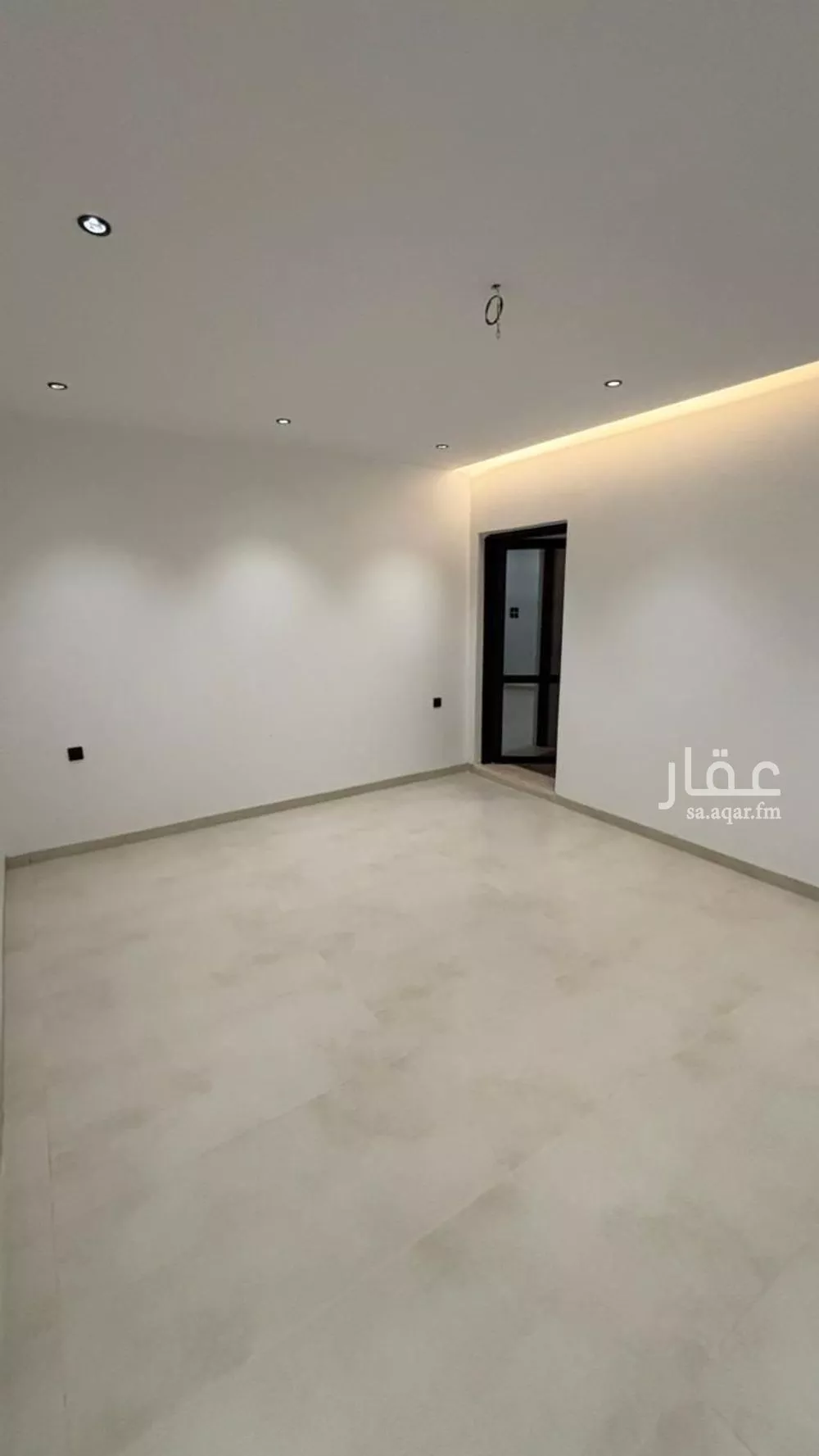 دور 5 غرف في نبلاء 3