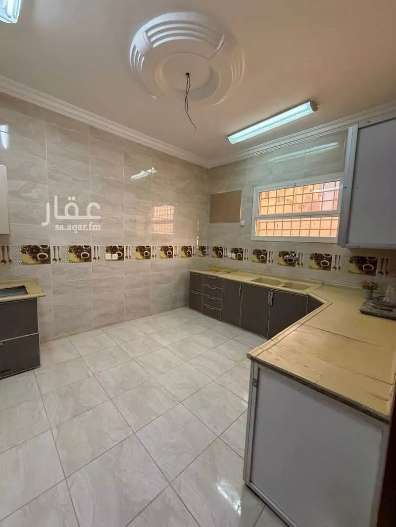 5 bedroom floor in Warqan 6