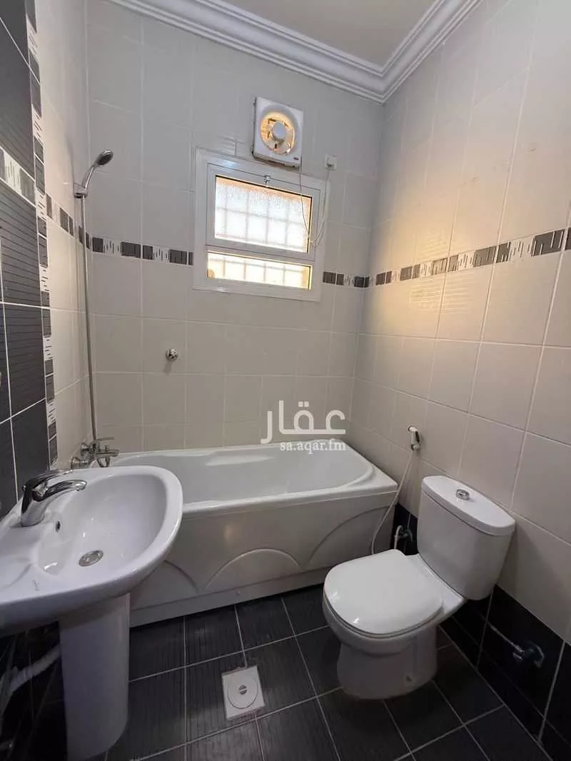 5 bedroom floor in Warqan 7