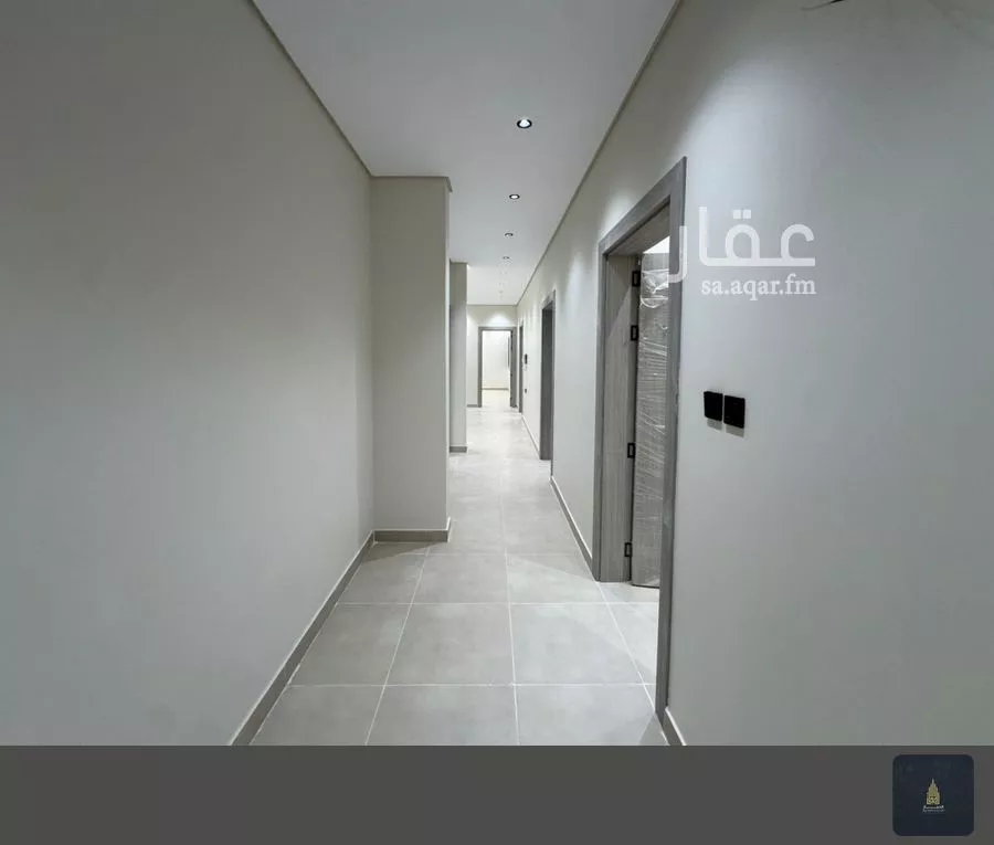 عمارة 592 م² في الملك فهد 13