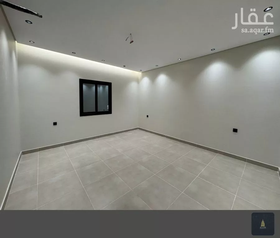 عمارة 592 م² في الملك فهد 6
