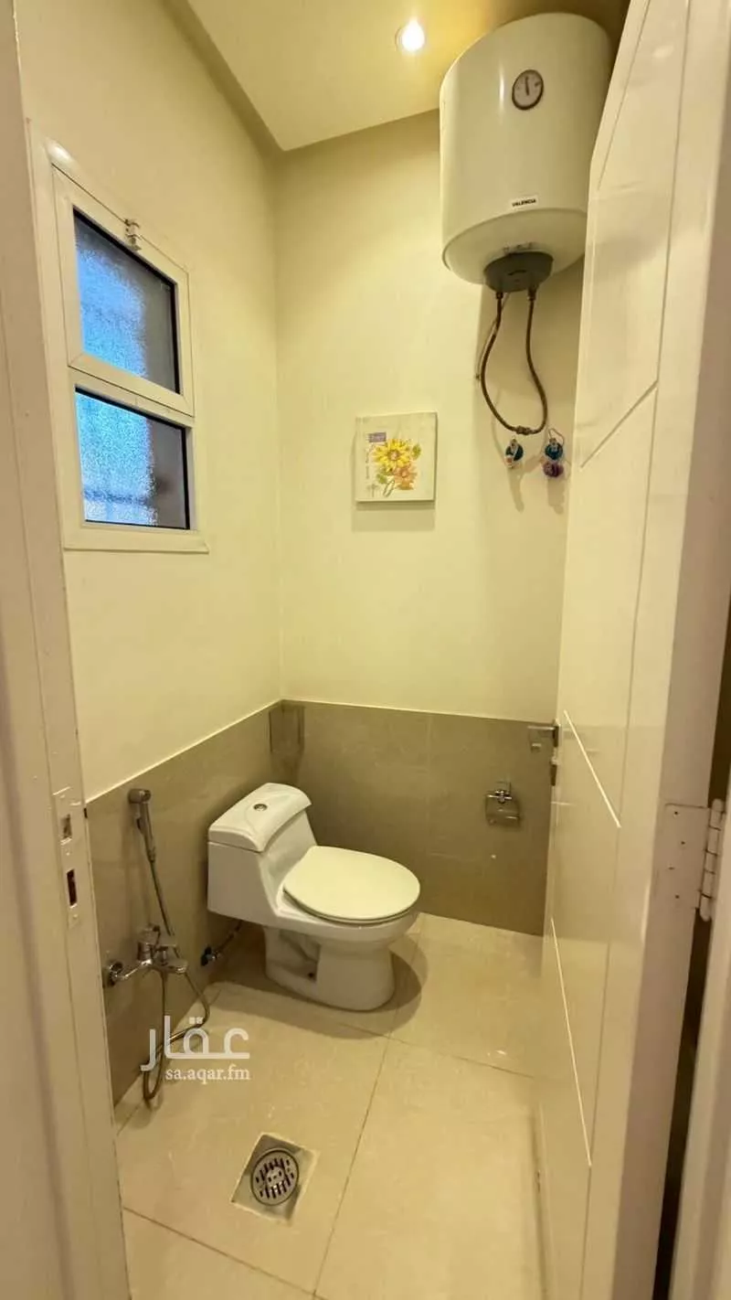5 bedroom villa in Al Malqa, Riyadh 16