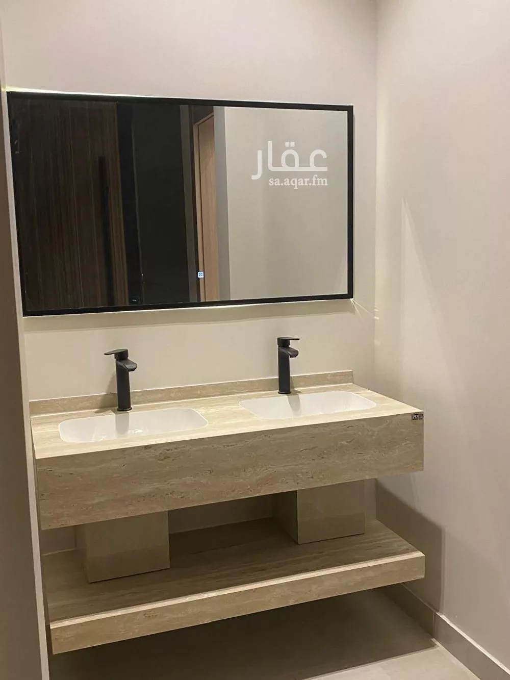 دور 5 غرف في الملك فهد 21