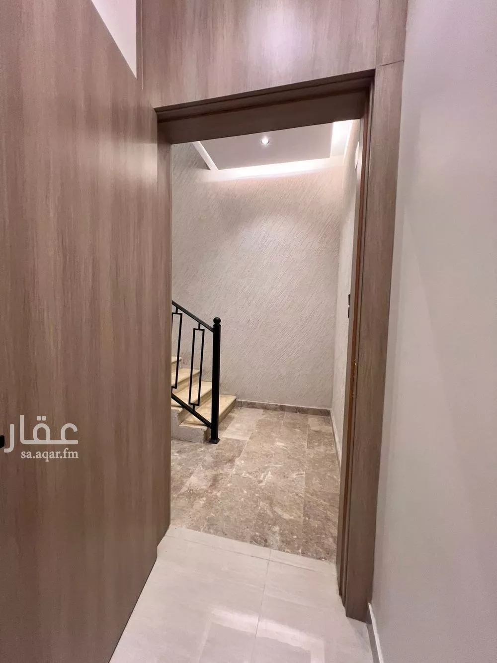 دور 5 غرف في الملك فهد 10