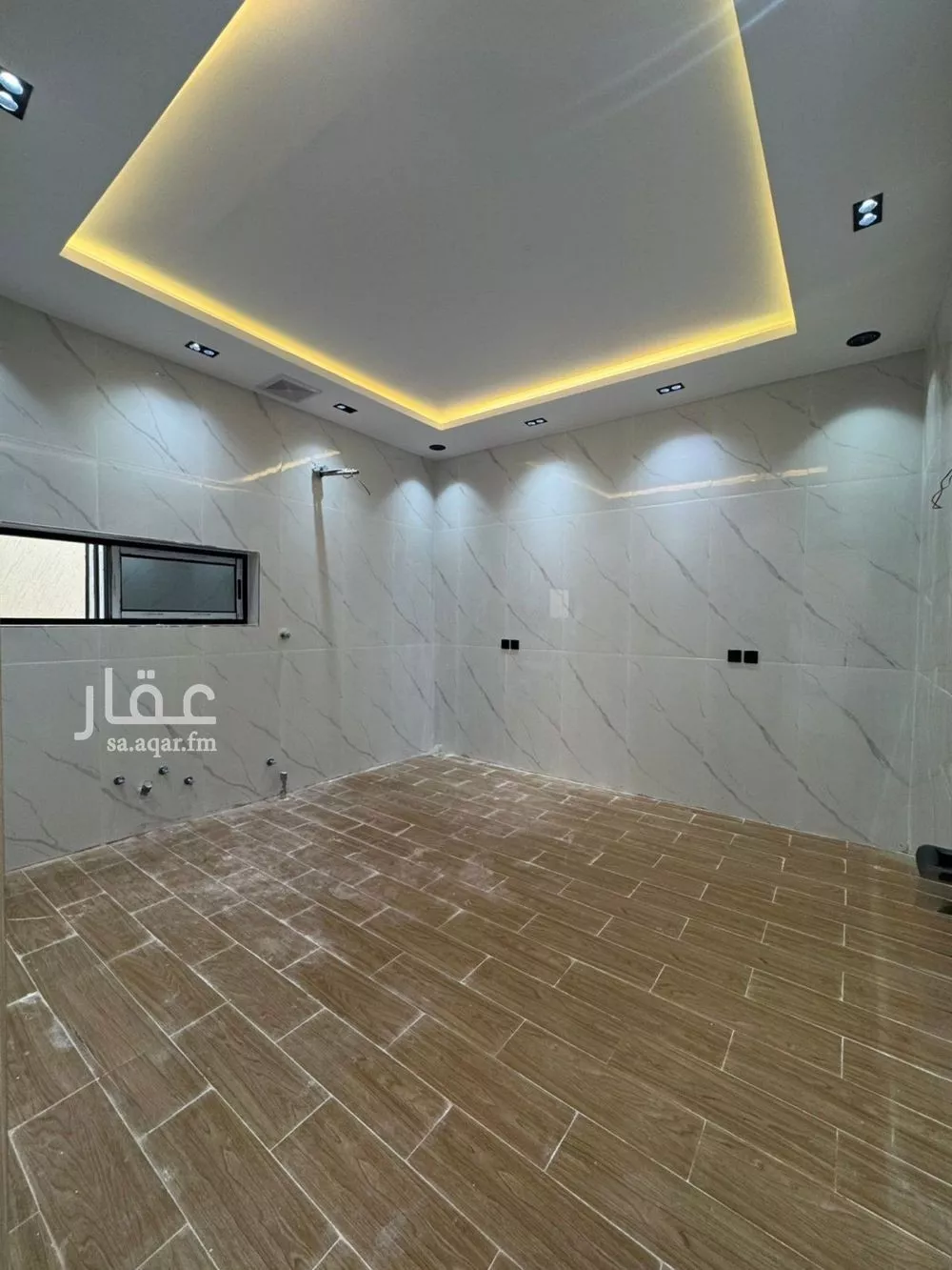 4 bedroom floor in Abu Markha 15