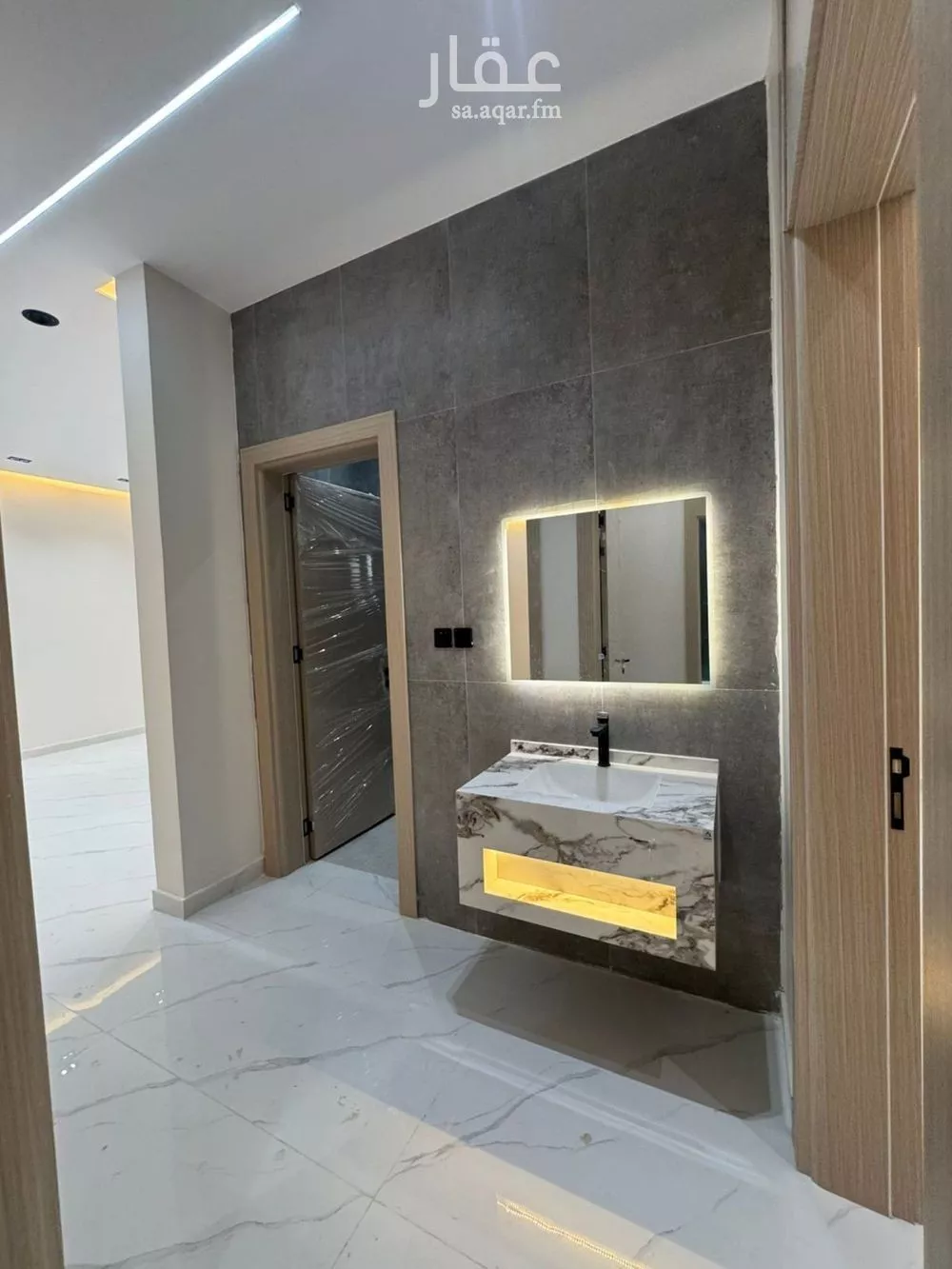 4 bedroom floor in Abu Markha 16