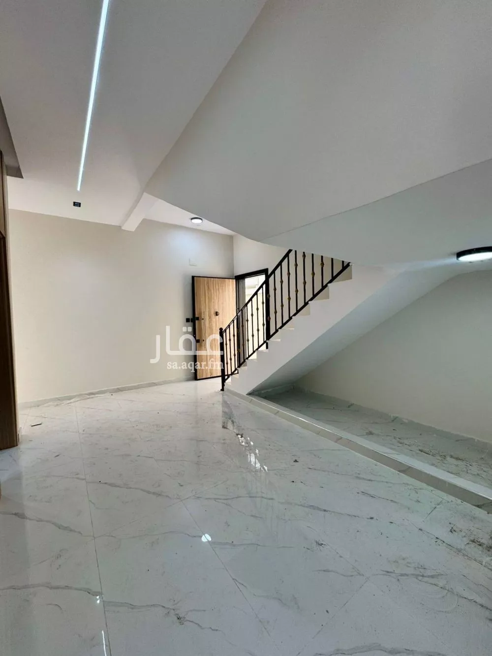 4 bedroom floor in Abu Markha 8