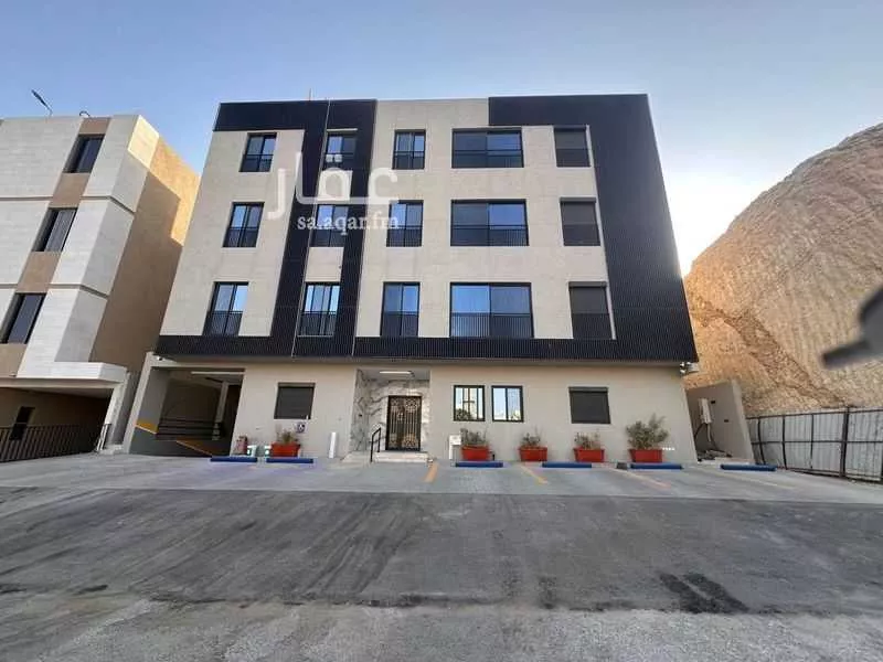 41 bedroom building in Al Narjis, Riyadh