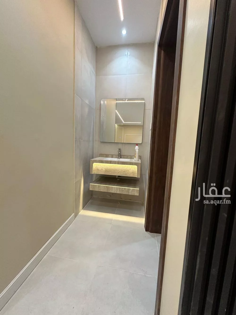 دور 7 غرف في المطار 8