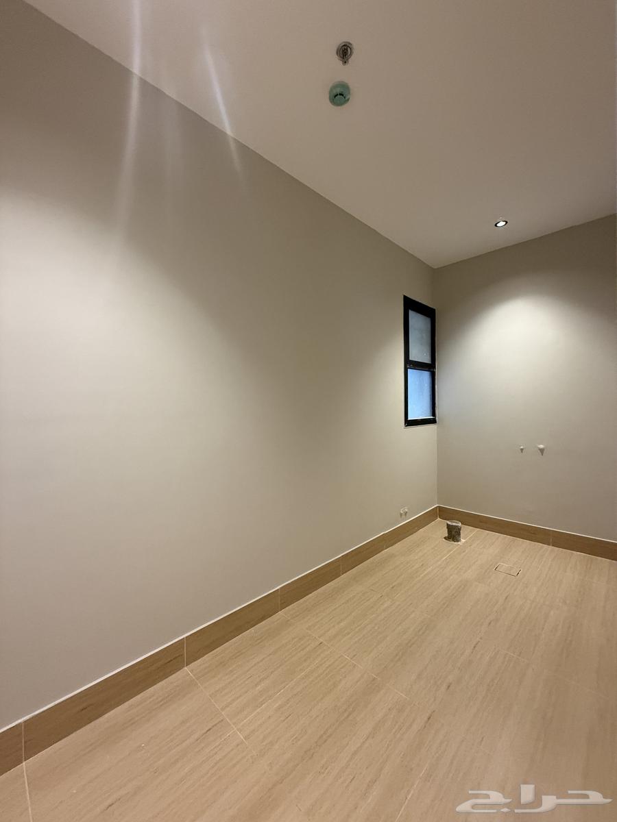 3 bedroom apartment in Al Hamra, Eastern Province 11