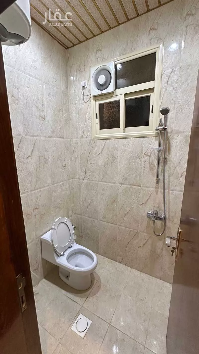 4 bedroom apartment in Al Khalidiyyah, Abha 5