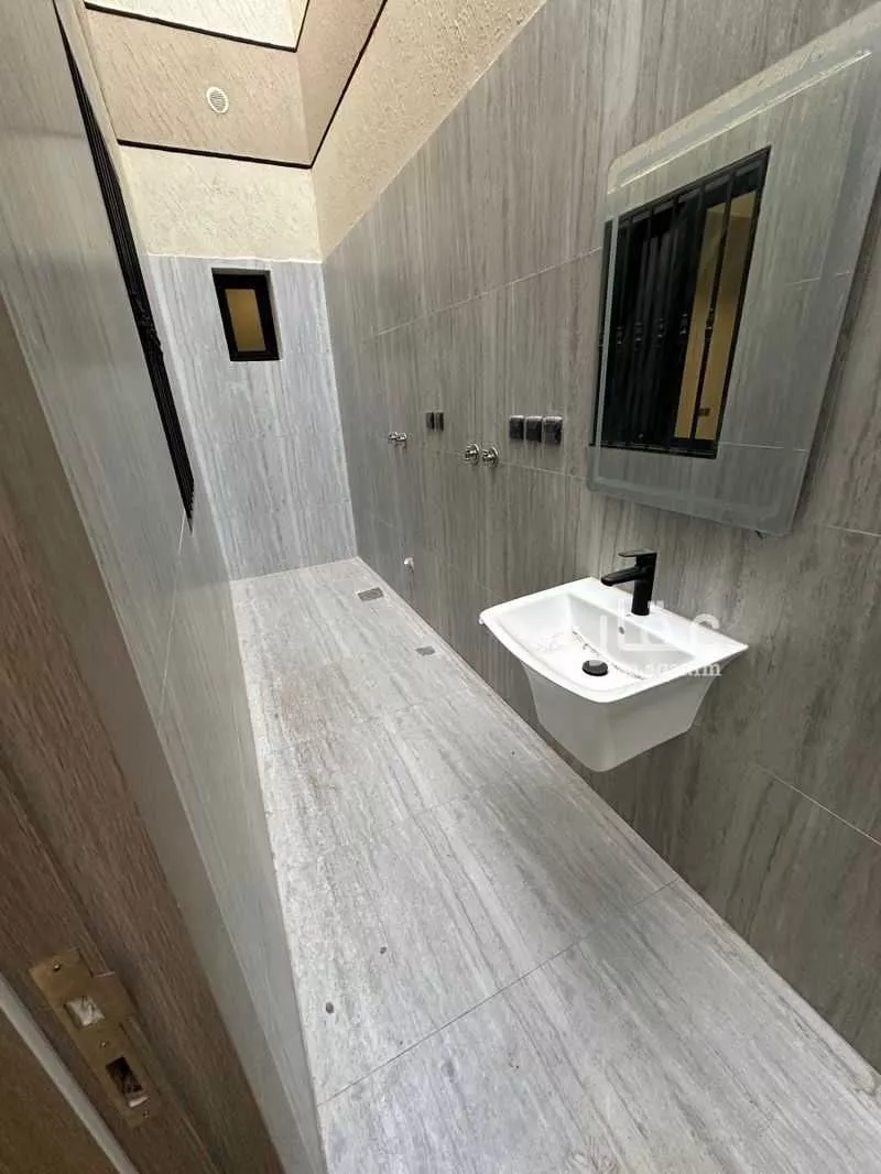 7 bedroom floor in As Sikkah Al Hadid 13