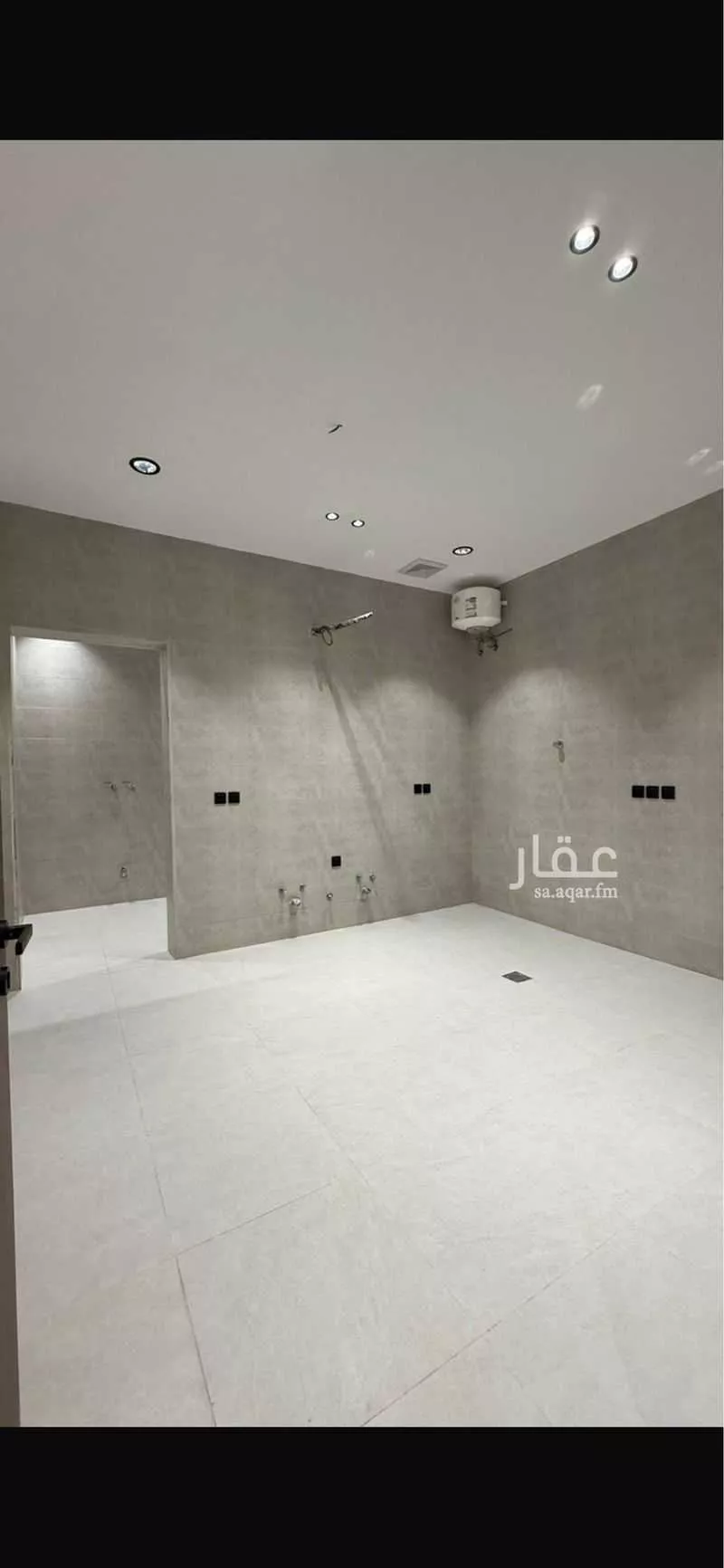 5 bedroom floor in Sikkat Al Hadeed 11