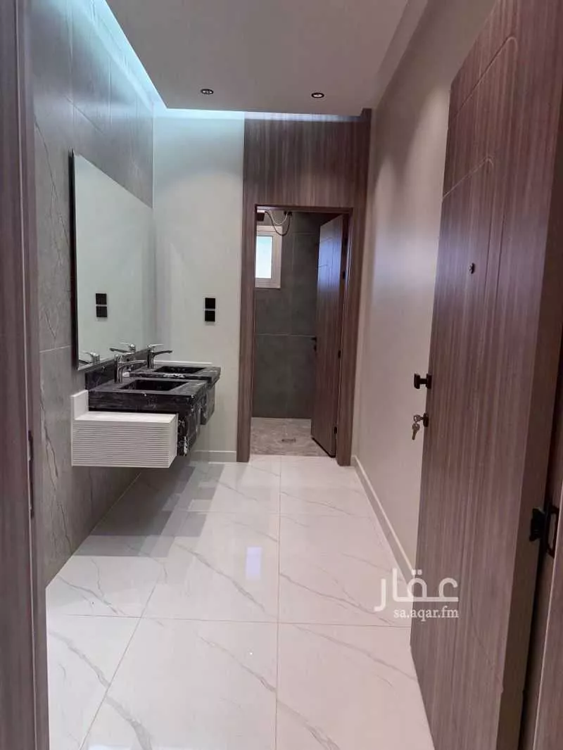 6 bedroom floor in Abu Markha 4