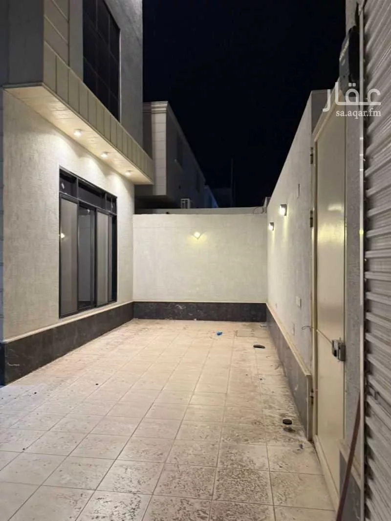 6 bedroom floor in Qalat Makhit 14